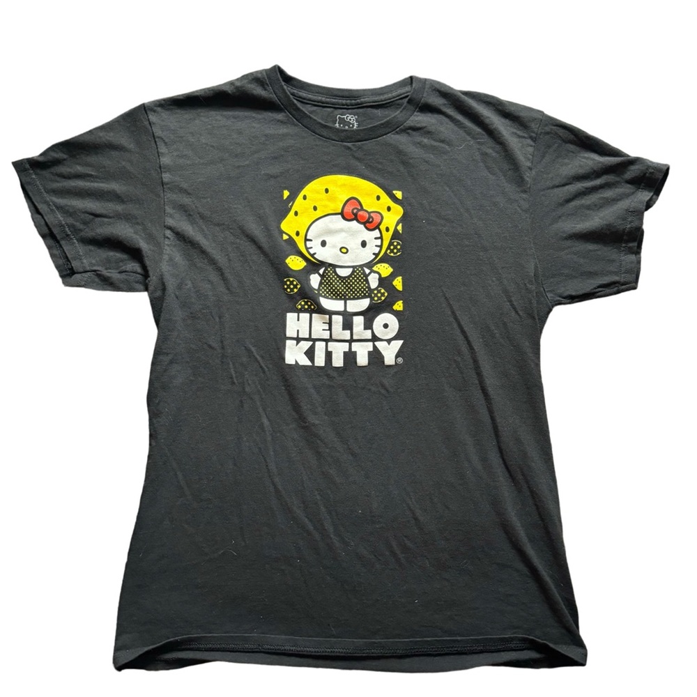Hello Kitty shirt size medium